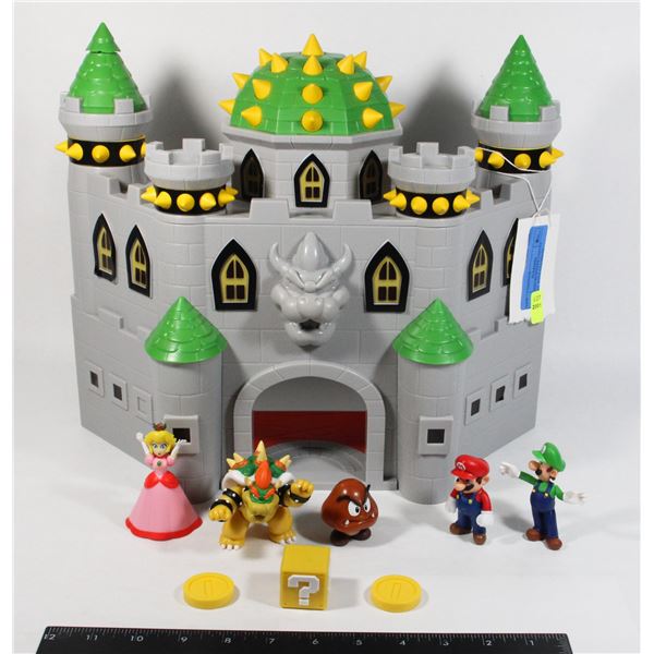 NINTENDO BOWSERS CASTLE PLAYSET WITH FIGURINES