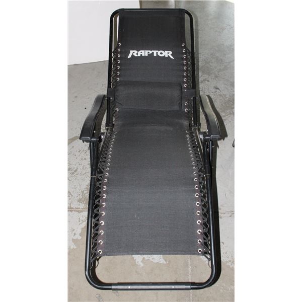 AUTHENTIC RAPTOR GRAVITY CHAIR IN EXCELLENT