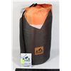 Image 1 : CHILLY MOOSE SLEEPING BAG WITH TAG