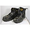 Image 1 : PAIR OF CAT WORK BOOTS. CSA CERTIFIED, SAFETY TOE