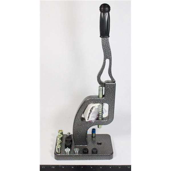 CLOTHING MAKING SNAP PRESS