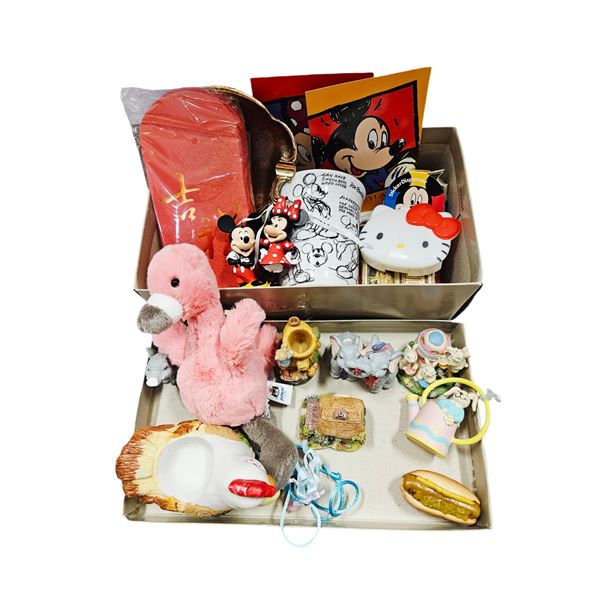 VINTAGE MICKEY COLLECTIBLES MAGNETS TRINKETS