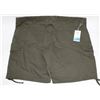 Image 1 : BRAND NEW WITH TAGS MENS GREEN SHORTS SIZE 46 100%