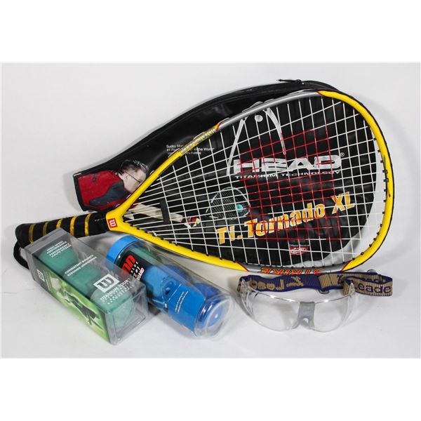 WILSON RACKET BALL RACKET AND WILSON BALLS (7)