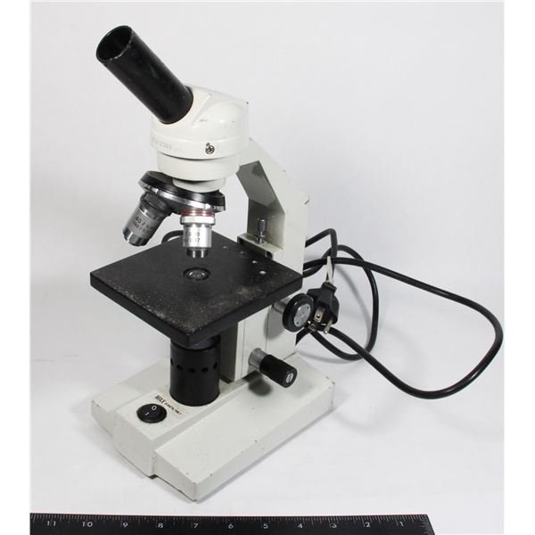 NORTHWEST COMPOUND MICROPSCOPE TESTED