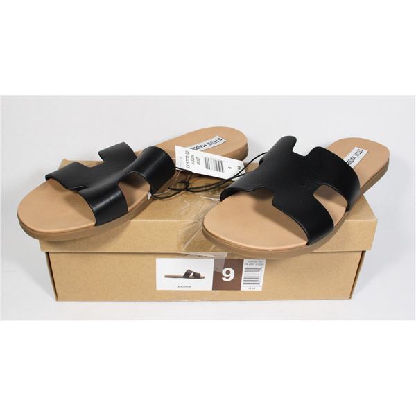 SIZE 9 WOMEN'S STEVE MADDEN SLIDES