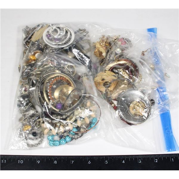1.3 KG OF COSTUME JEWELRY