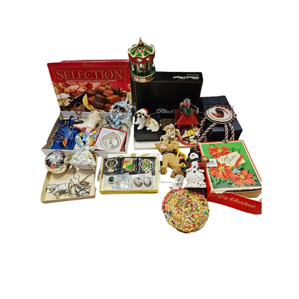 VINTAGE COLLECTIBLES JEWELRY