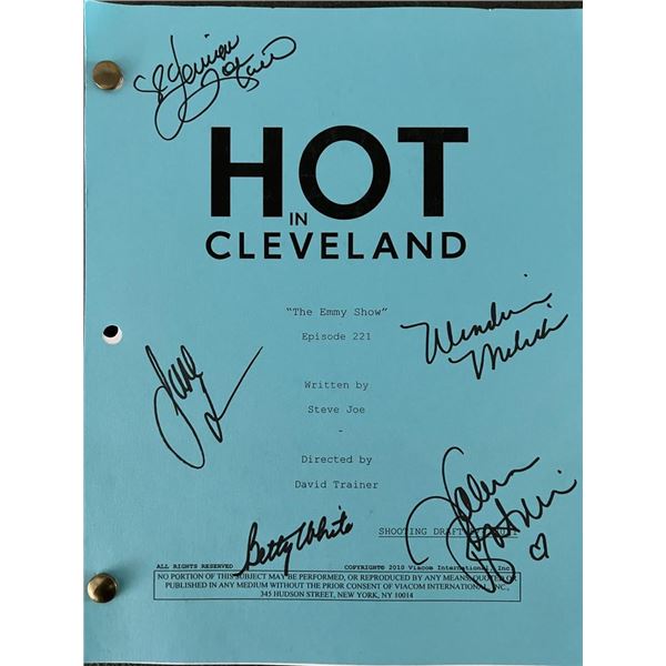 Hot in Cleveland cast signed script