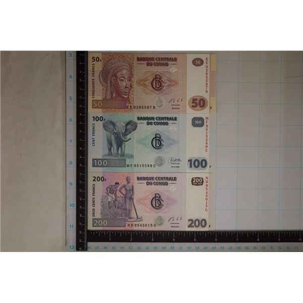 3-CRISP UNC CONGO BILL: 2013-200 FRANCS, 2022-100