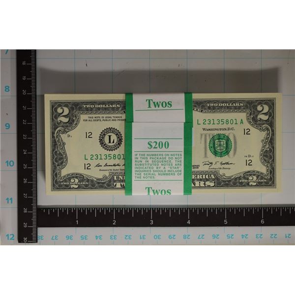 $200 BLOCK OF US 2009 $2 GREEN SEAL BILLS CU