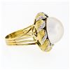 Image 5 : Vintage Handmade 18k Two Tone Gold Mabe Pearl & 0.25 ctw Diamond Ring
