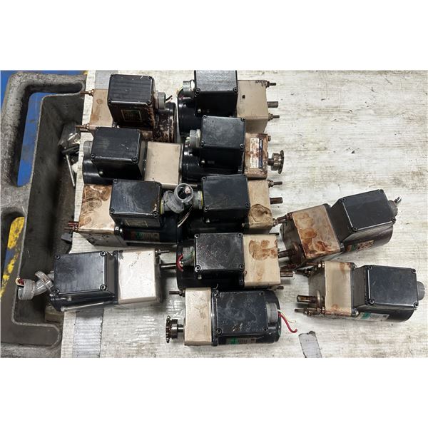 Lot of Oriental Motor #5IK40GN-SYN Motors w/ Gear Heads