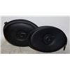 Image 1 : LOT OF TWO BEATS HEADPHONES CASES