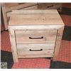 Image 3 : NEW ASSEMBLED "HICKORY" QUEEN BEDROOM SUITE