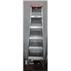 Image 1 : 6 FT FEATHER LITE LADDER