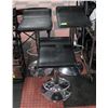 Image 1 : SET OF 3 X 30" ADJUSTABLE BAR STOOLS