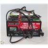 Image 1 : MOTOMASTER AUTOMATIC BATTERY CHARGER 11-1569-6