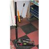 Image 1 : MOTOMASTER LOW PROFILE GARAGE JACK 1 -1/2 TON