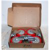 Image 1 : 4 NEW CASTERS IN BOX 4" DIAMETER 280LBS LOAD