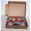 Image 1 : 4 NEW CASTERS IN BOX 4" DIAMETER 280LBS LOAD