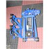 Image 1 : 3 TON FLOOR JACK WITH 2 JACK STANDS