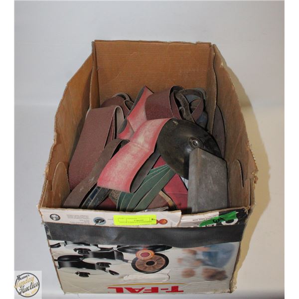 LOT OF VARIOUS SANDPAPER