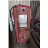 Image 10 : Bennet Gas Pump 