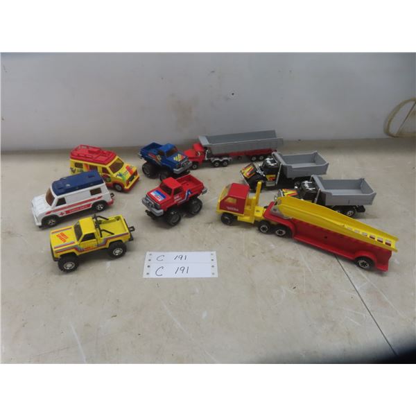 Diecast Vehicles: Majorette, Yatming, Tonka Ambulance, Service