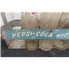 Image 8 : 1940s Pepsi Aluminum 12-Bottle Carrier with Bottle Cap &