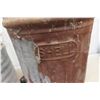 Image 4 : 2 Fuel Pails 5 Gallon : 1) Shell 1) No Markings