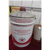Image 8 : Texaco 5 Gal Oil Pail + International 1 Gal Anti-Freeze Can