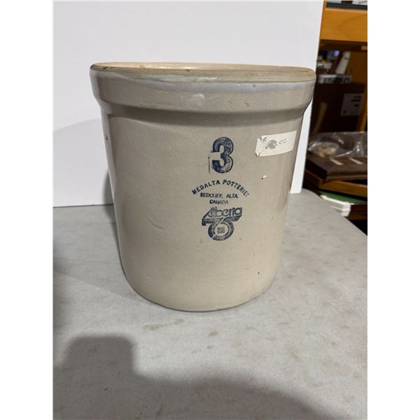 Medalta pottery Redcliffe Alberta Canada 3