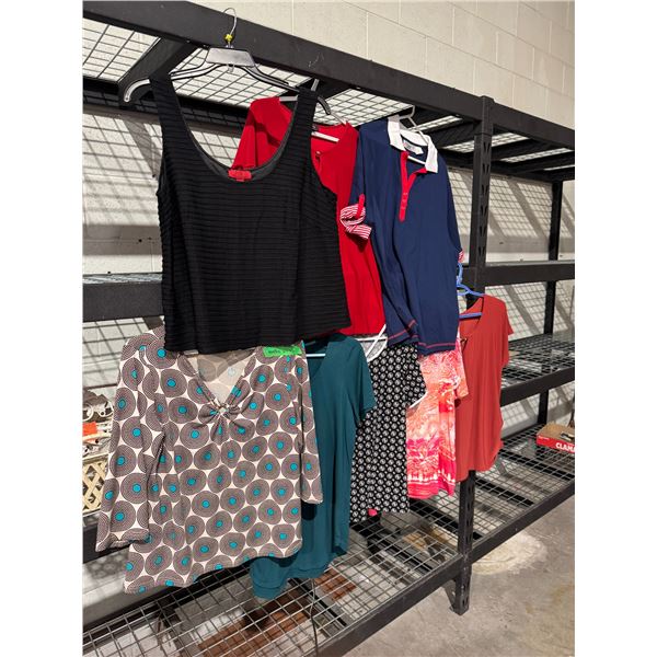Women's tops mostly large/XL