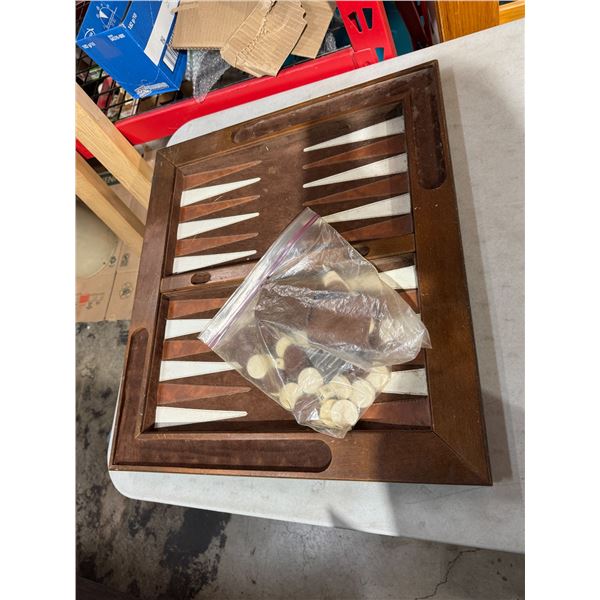 Large backgammon game
