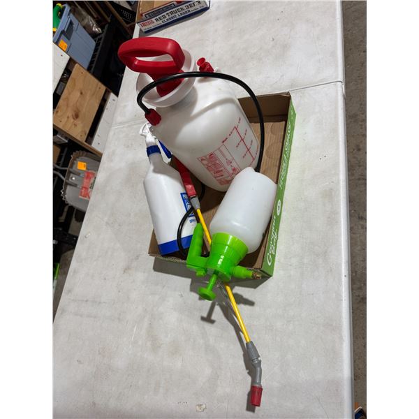 Sprayer and spray bottle