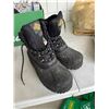 Image 1 : Boots size 11