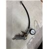 Image 1 : Air pressure guage