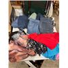 Image 1 : Jeans, size 18 and 20 and assorted tops