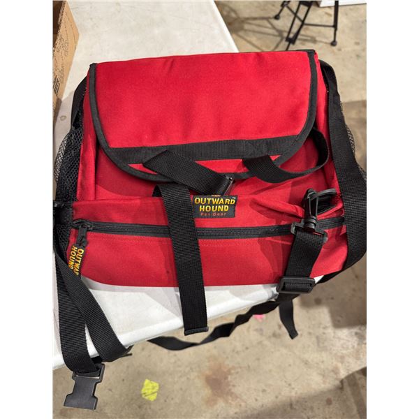 Outward hound, pet crate