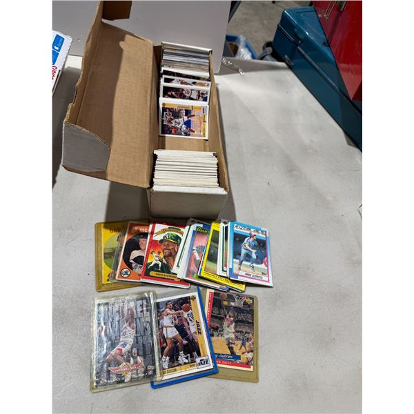 Assorted sports cards