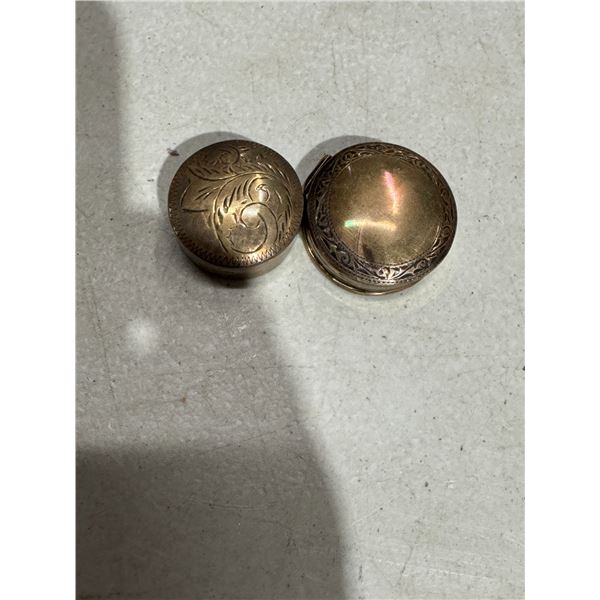 Pillbox is stamped 925