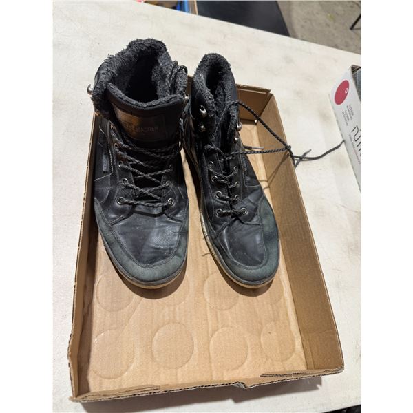 Steve Madden size 11