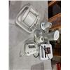 Image 1 : Kitchen items
