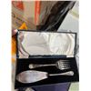 Image 1 : Serving utensils