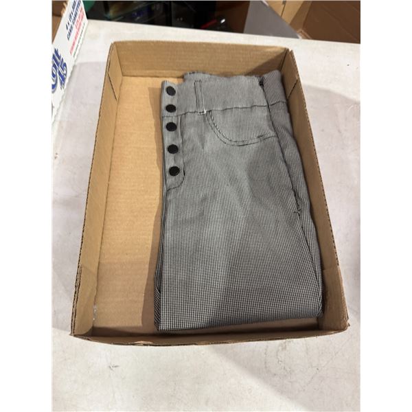 Ladies pants medium fit small