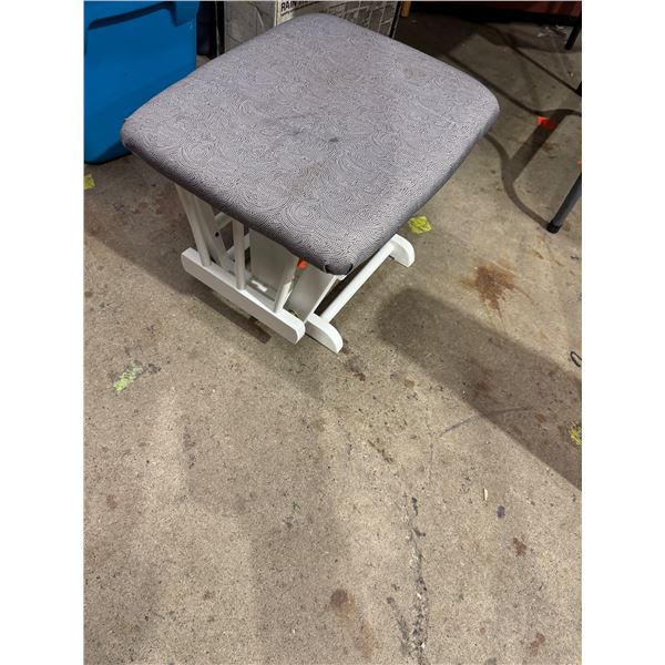 Glider ottoman