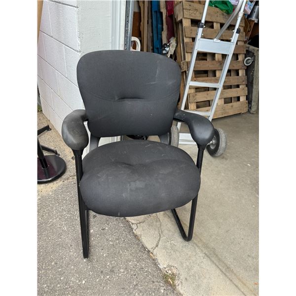 Arm chair