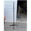 Image 1 : Coat stand