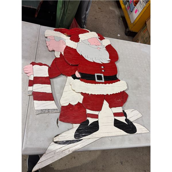 Mr. and Mrs. Claus decor